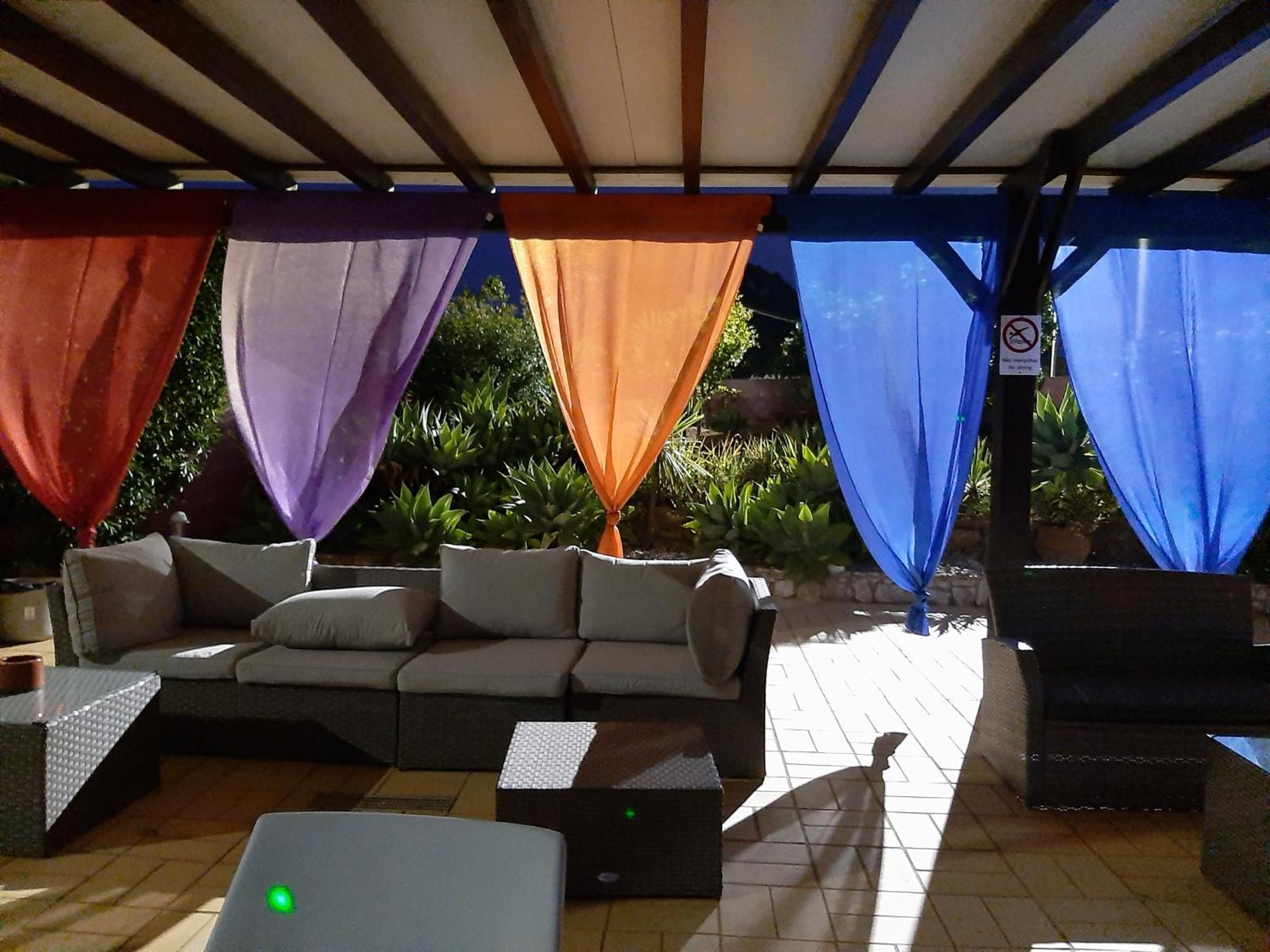 Lucie Lime Guesthouse Luz Exteriér fotografie
