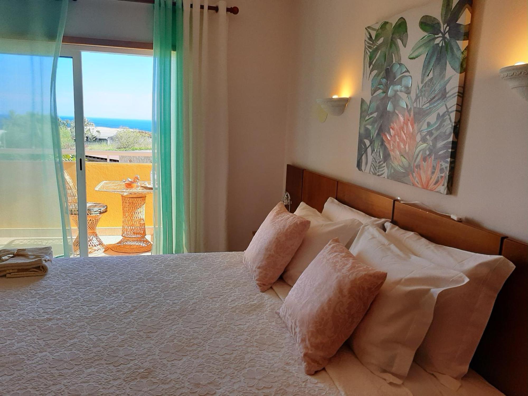 Lucie Lime Guesthouse Luz Exteriér fotografie